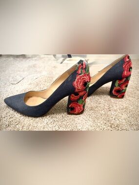 Embroidered Red Floral Block Heel Pumps - Women's
